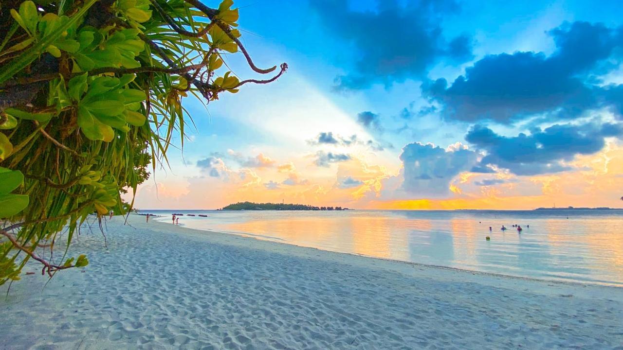 Leisure Inn Guest House Bodufolhudhoo Esterno foto