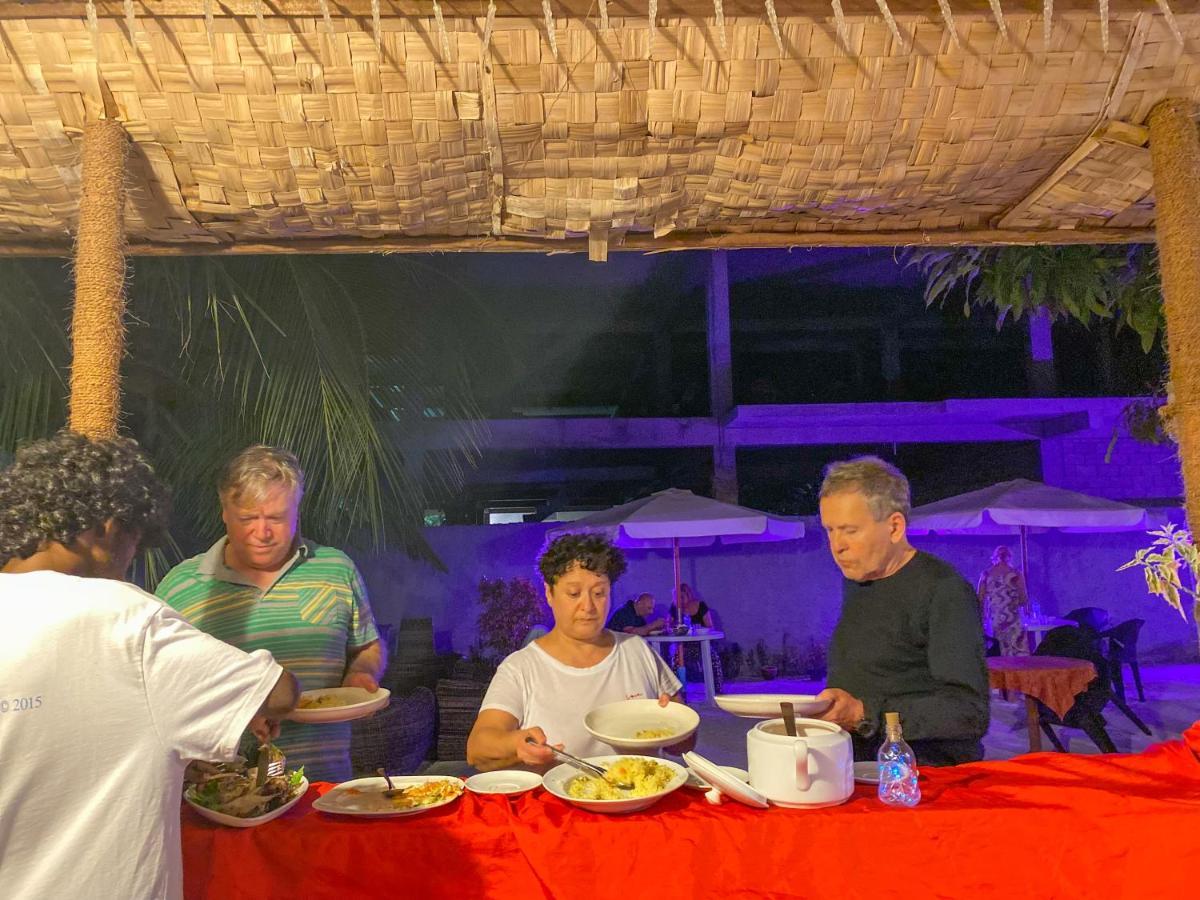 Leisure Inn Guest House Bodufolhudhoo Esterno foto