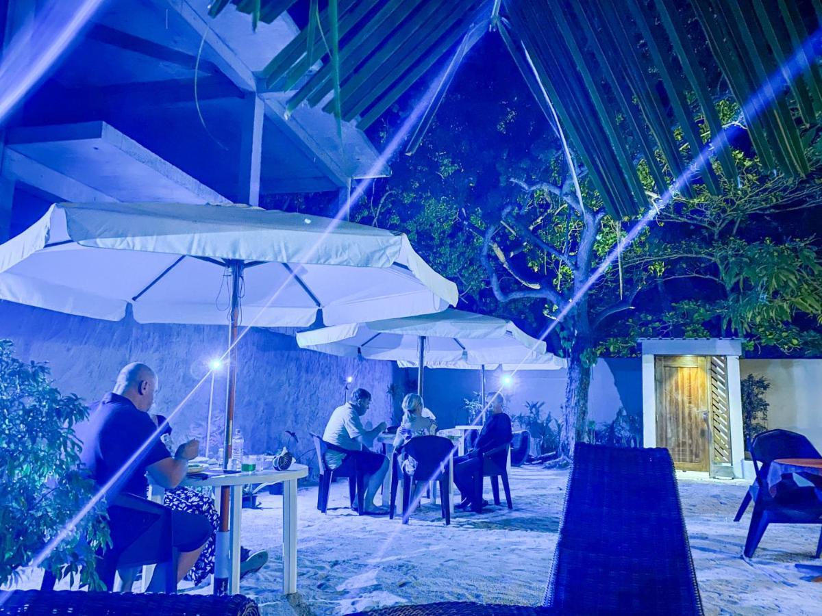 Leisure Inn Guest House Bodufolhudhoo Esterno foto