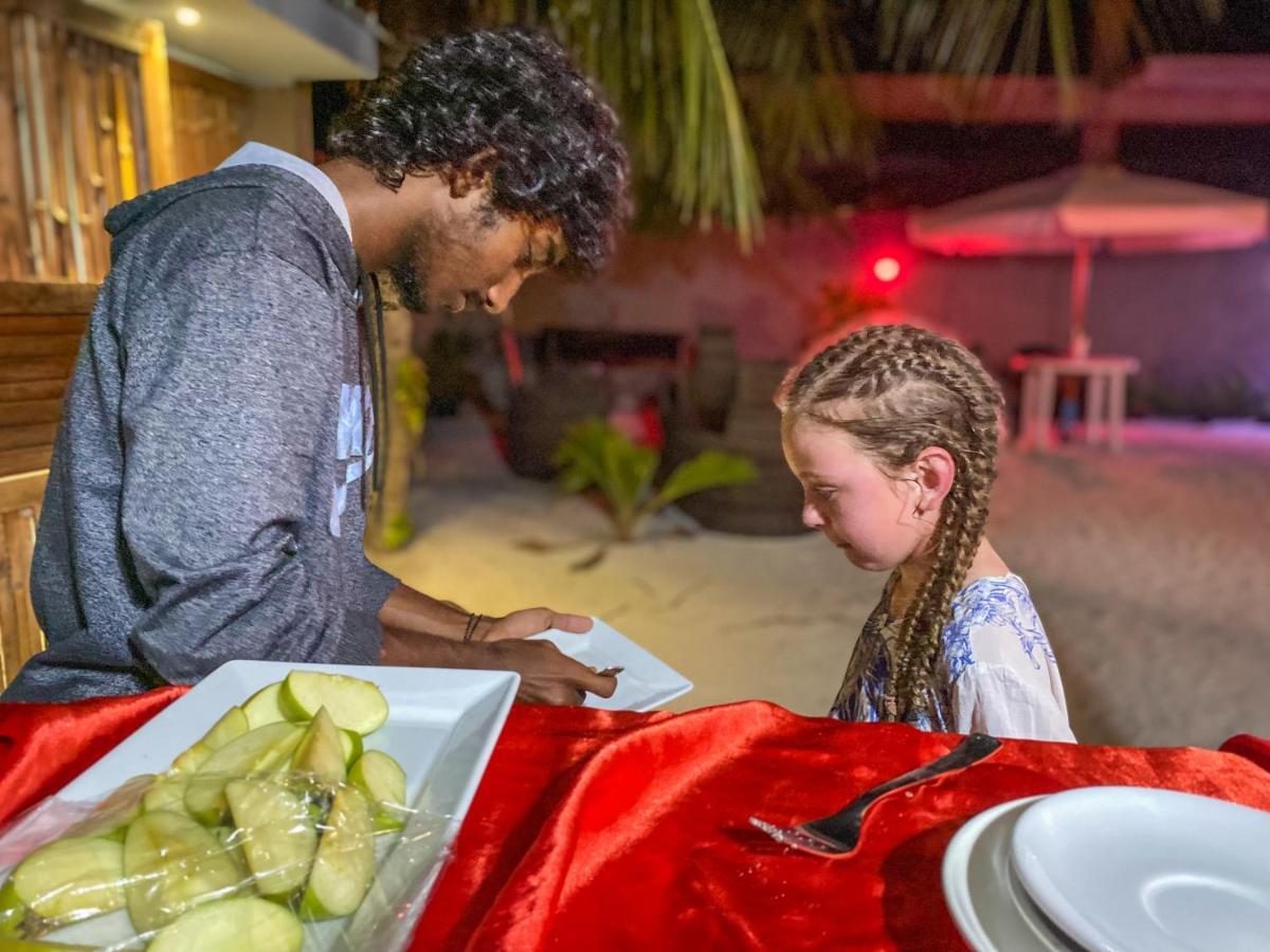 Leisure Inn Guest House Bodufolhudhoo Esterno foto
